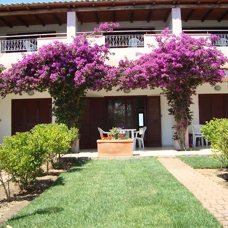Appartamenti Marina Maria Murta Maria Exterior foto