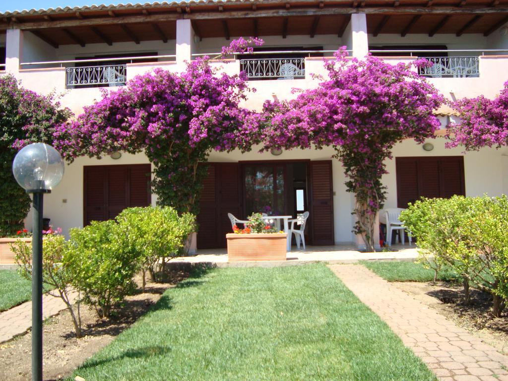 Appartamenti Marina Maria Murta Maria Exterior foto