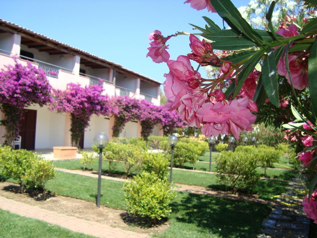 Appartamenti Marina Maria Murta Maria Exterior foto
